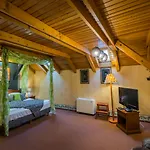 Hotel Janus Boutique & 4*