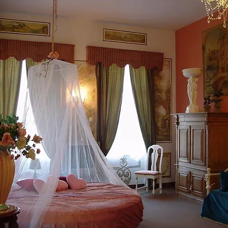 Janus Boutique & Hotell