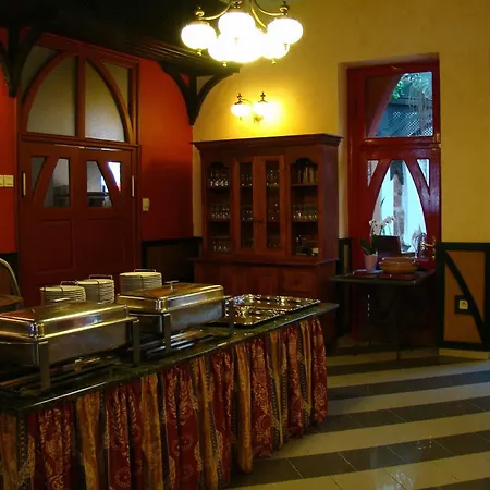 Janus Boutique & 4* Siofok