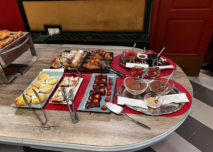 فندق Janus Boutique &