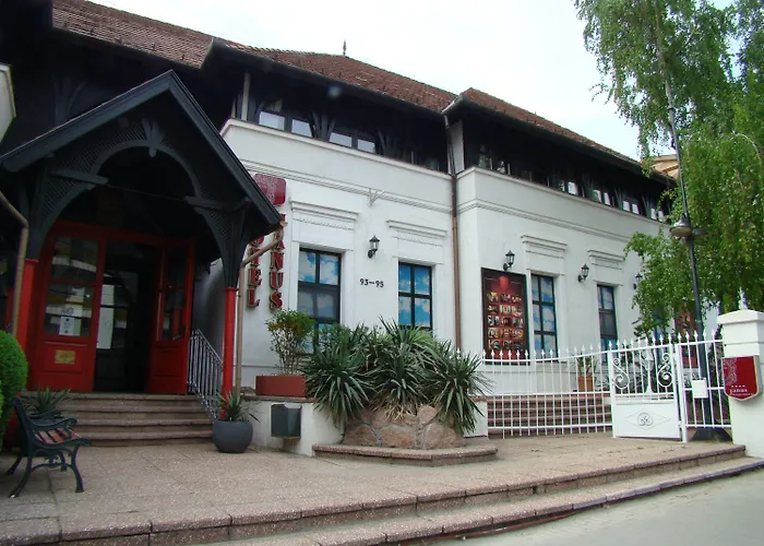 فندق Janus Boutique & شيوفوك