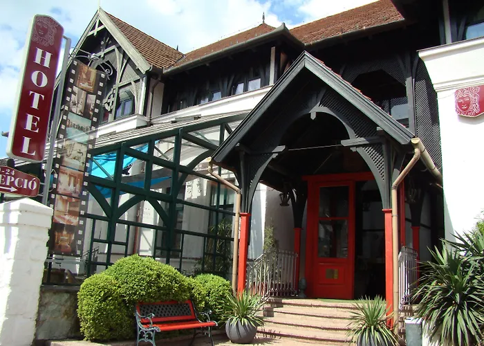 فندق Janus Boutique &