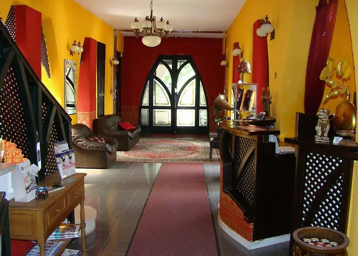 Janus Boutique & Σίοφοκ