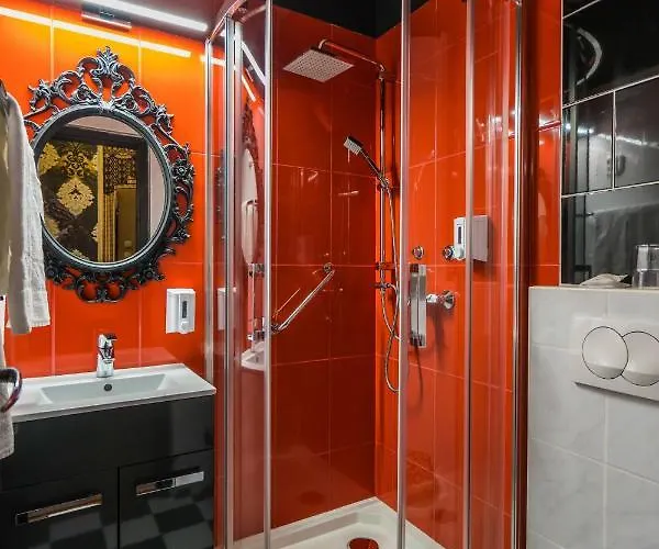 Janus Boutique & فندق 4*